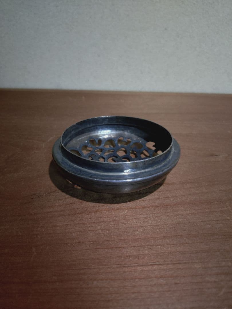 純銀 透かし彫り 唐草紋 火屋 「純銀」刻印