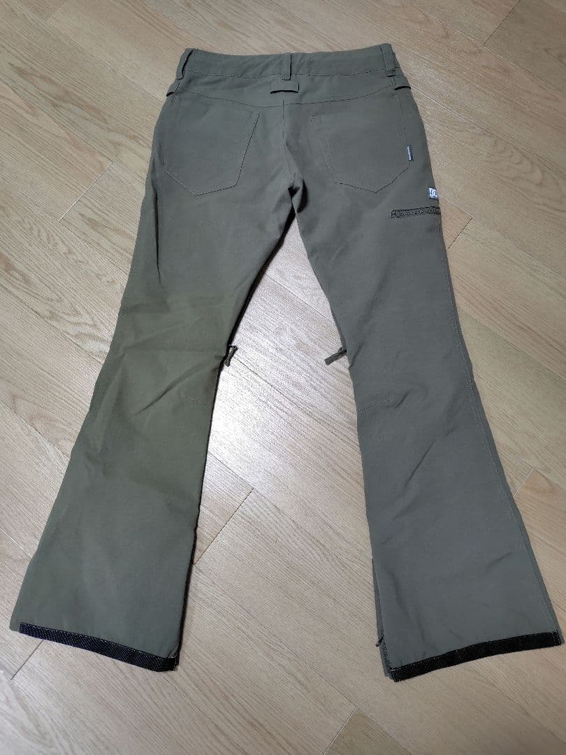 DC スノーボードパンツ　レディース　カーキ