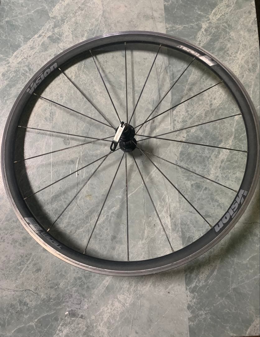 Vision team30 フロントホイール　ロードバイク
