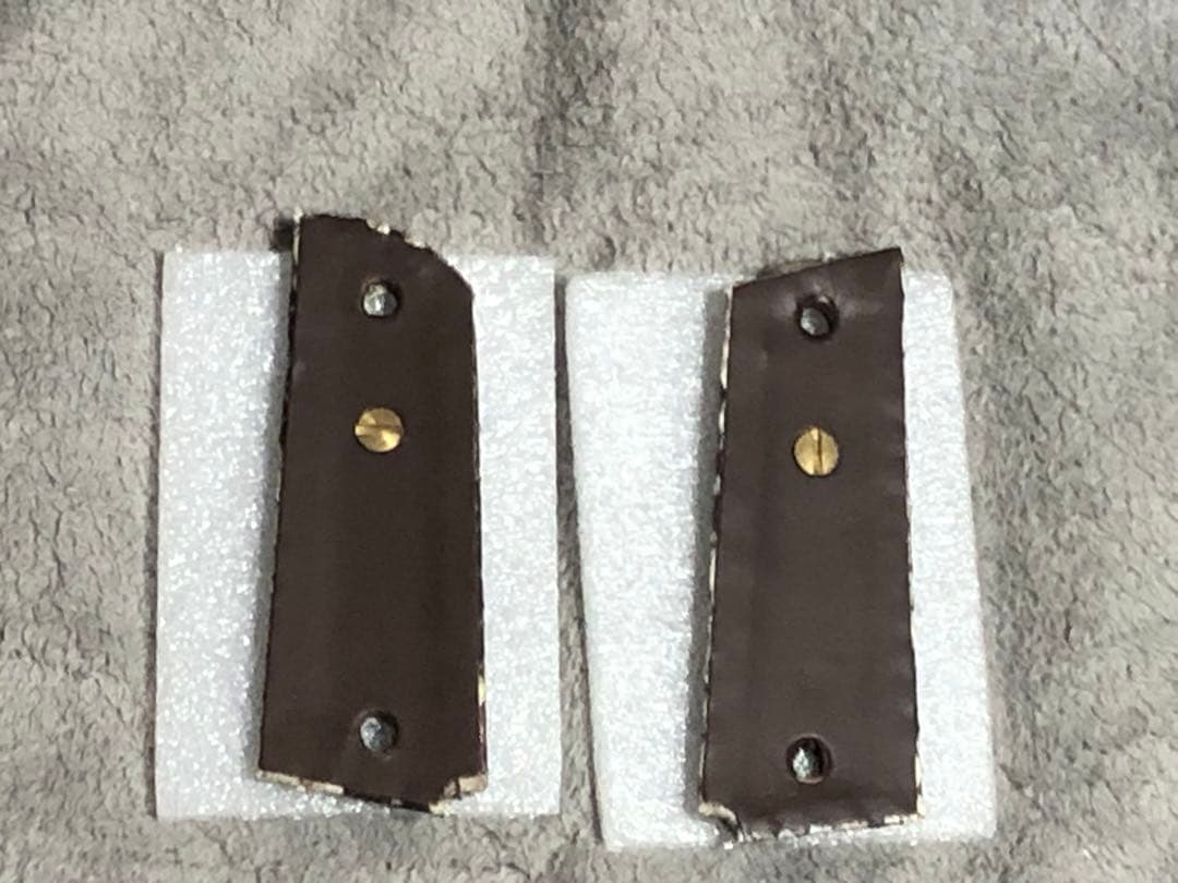 right ガバメント用メタルグリップ　スネークスキン　アンティークコンチョ