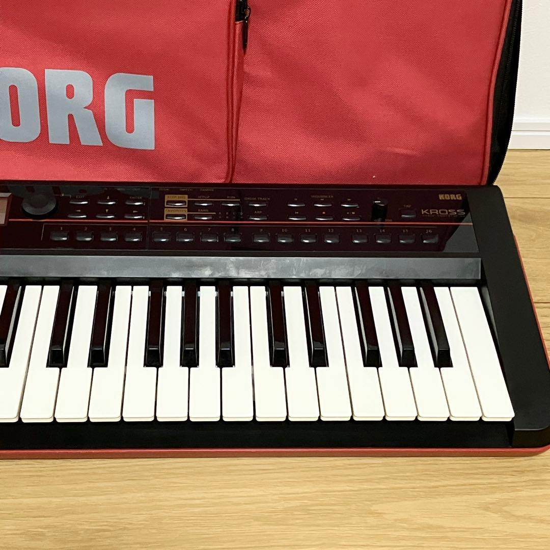 KORG KROSS-61 電子ピアノ　61鍵盤
