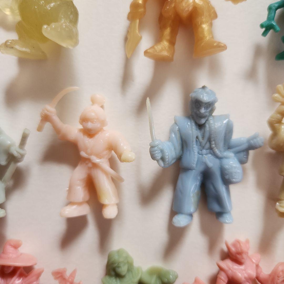 ネクロスの要塞　フィギュア　食玩