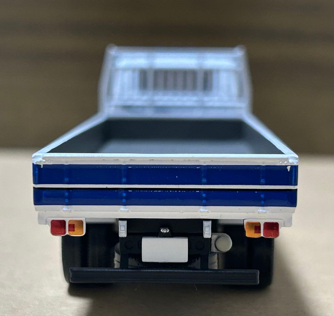 トミカリミテッドヴィンテージネオ 日野 KB324型トラック 特別塗装色