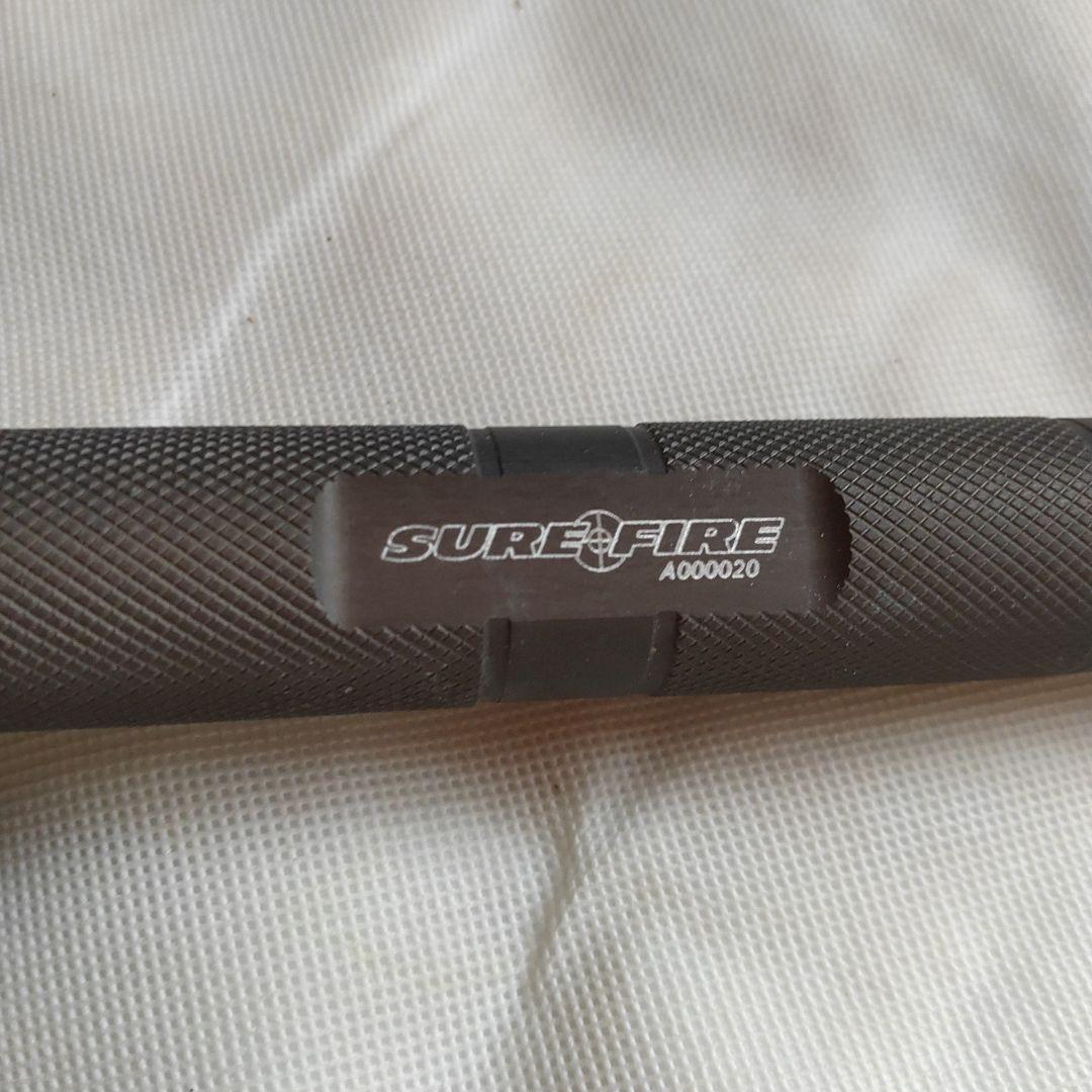 SURE-FIRE m4懐中電灯