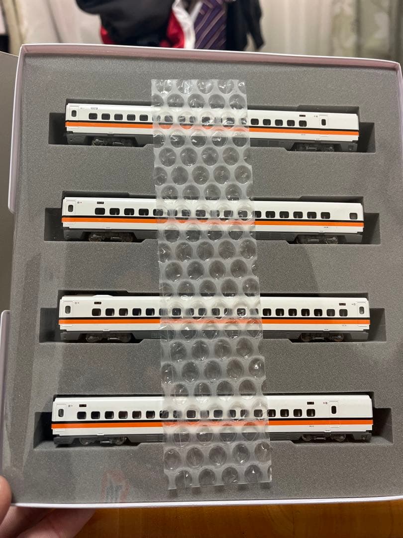 台湾高鉄 700T Nゲージ12両セット（開業記念現地仕様パッケージ）