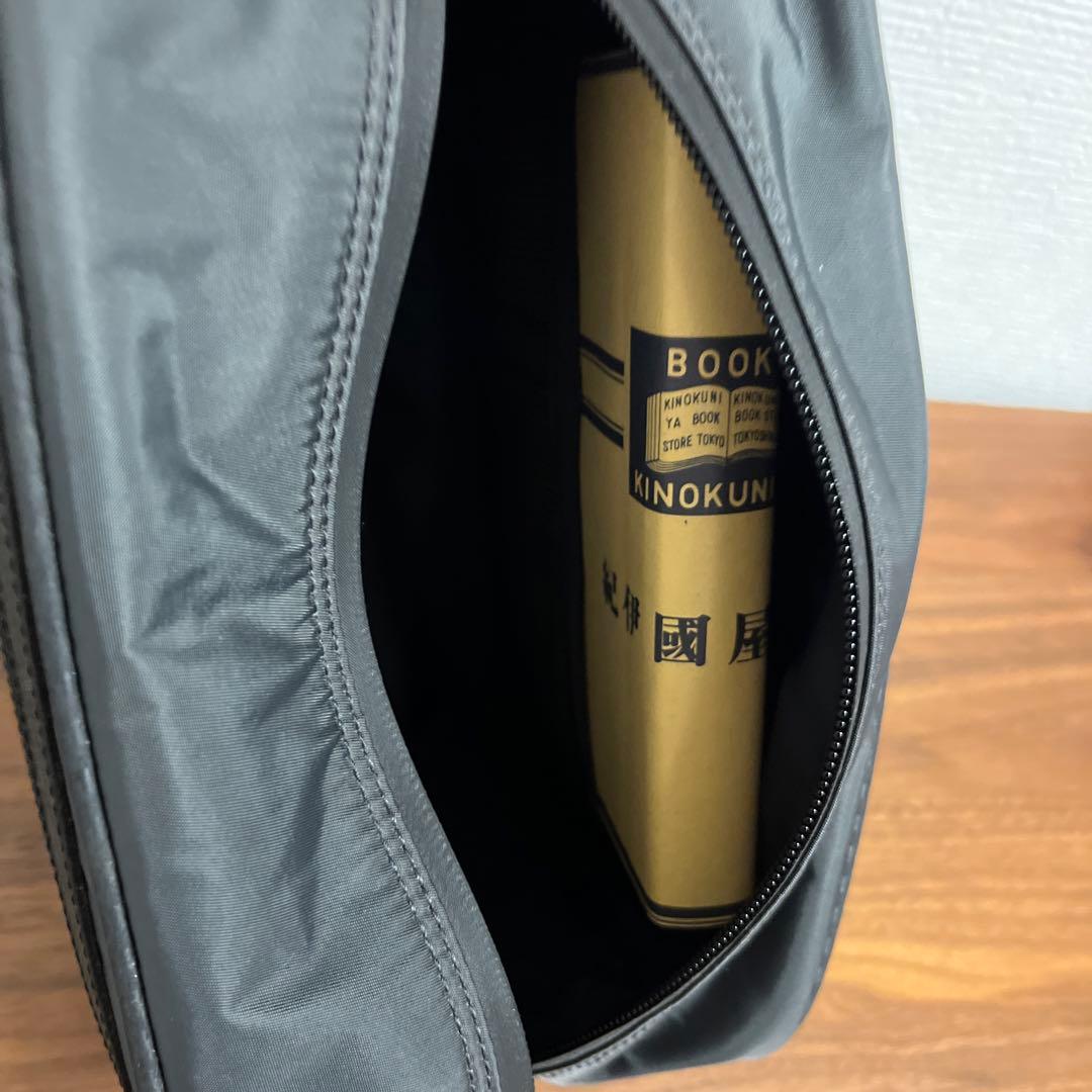 ダンヒルのポーチ