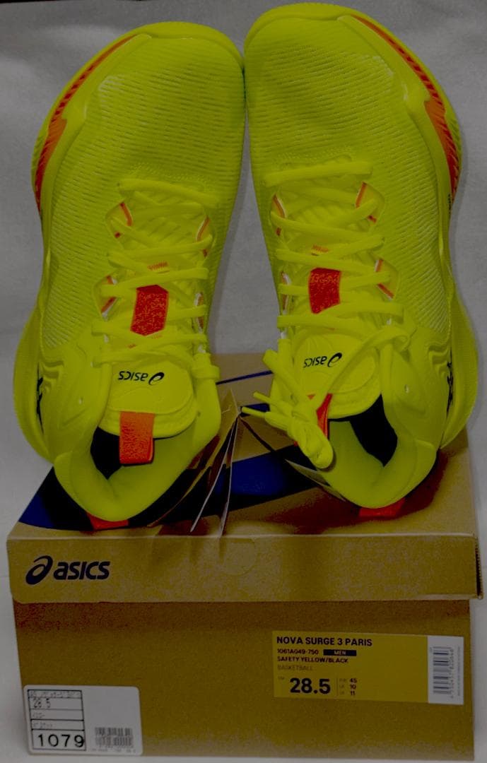 ✨送料込み✨ASICS NOVA SURGE 3 28.5cm