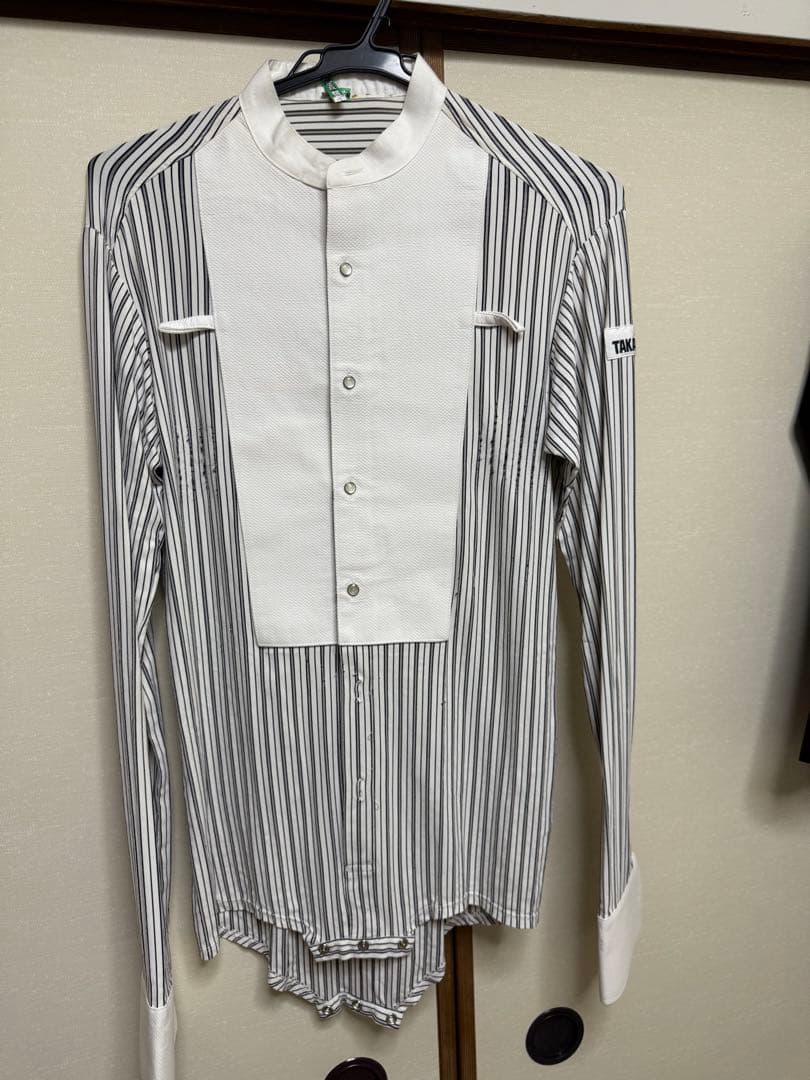 【期間限定値下げ】社交ダンス　燕尾服　衣装　専用衣装ケース付き