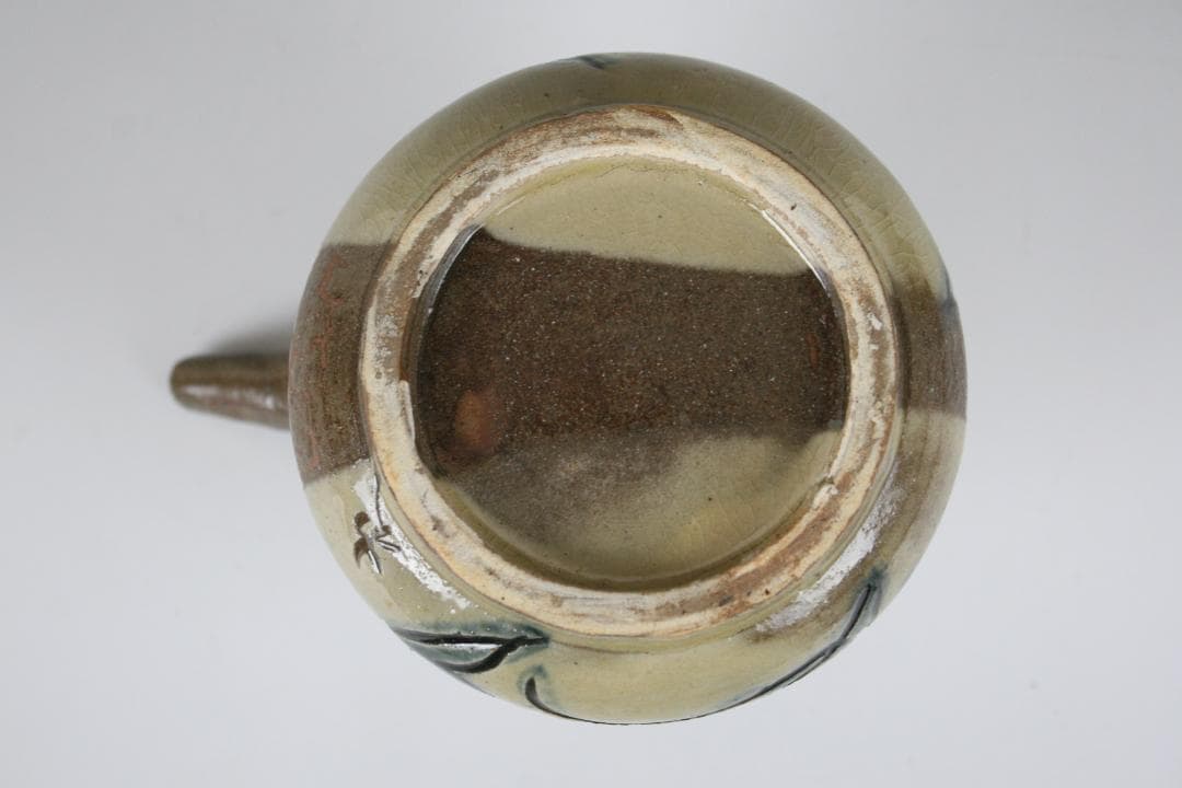 壺屋焼 人間国宝 金城次郎 作　海老魚文カラカラ