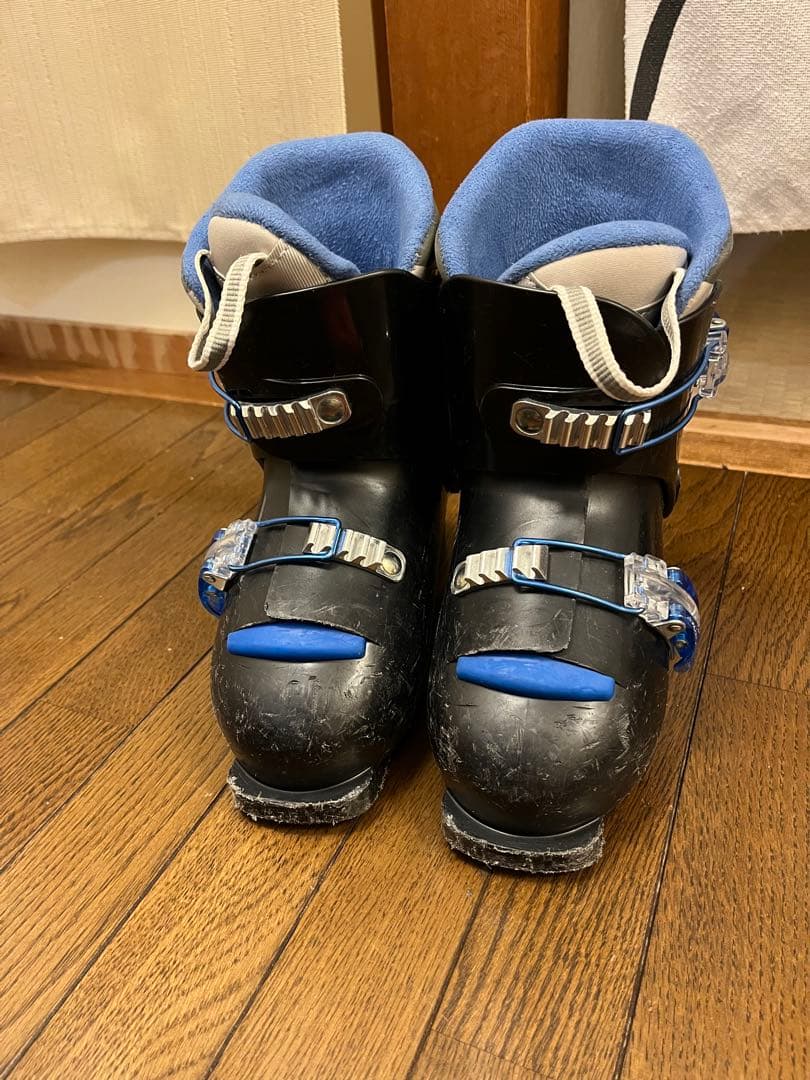 HEAD スキー板 赤色　117センチ　ストック•ブーツ付