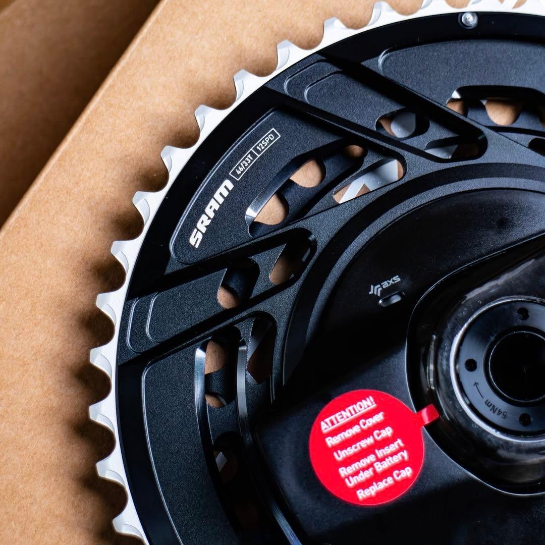 SRAM Force E1 サイクリングコンピュータを含む完全パッケージ