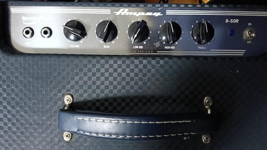 【こういち】Ampeg B-50R ベースアンプ【送料無料】