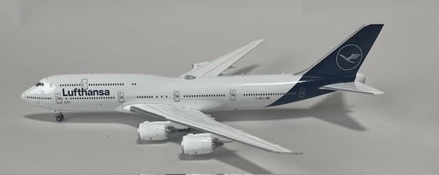 航空機・ヘリコプター Lufthansa B747-8i D-ABYA