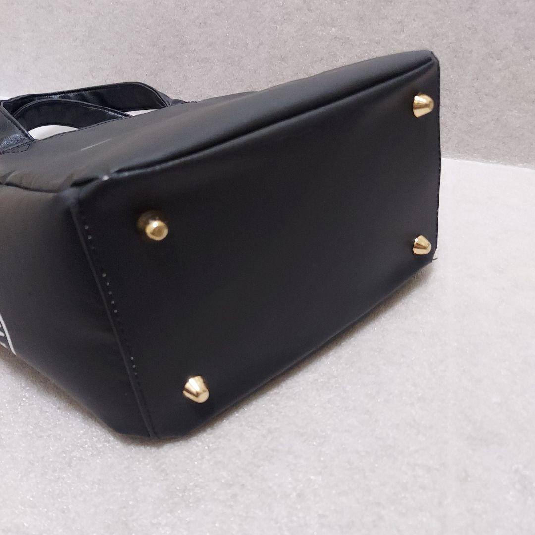 【在庫一掃セール・美品】V12(ヴィトゥエルヴ)　カートバッグ　ラウンドバッグ