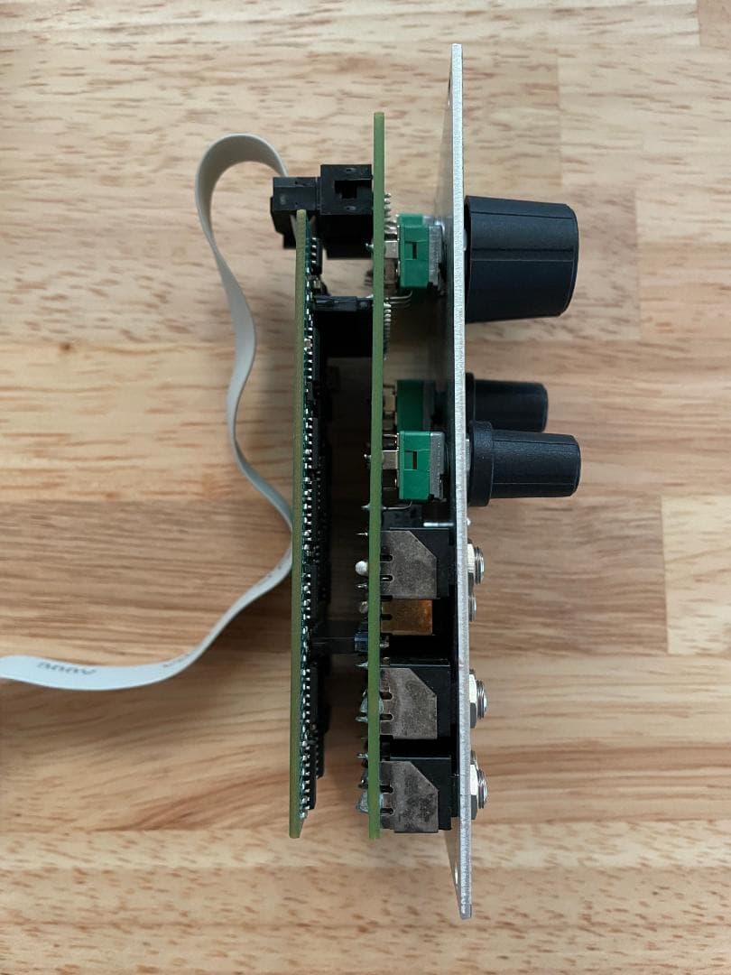 Mannequins Three Sisters モジュラーシンセ