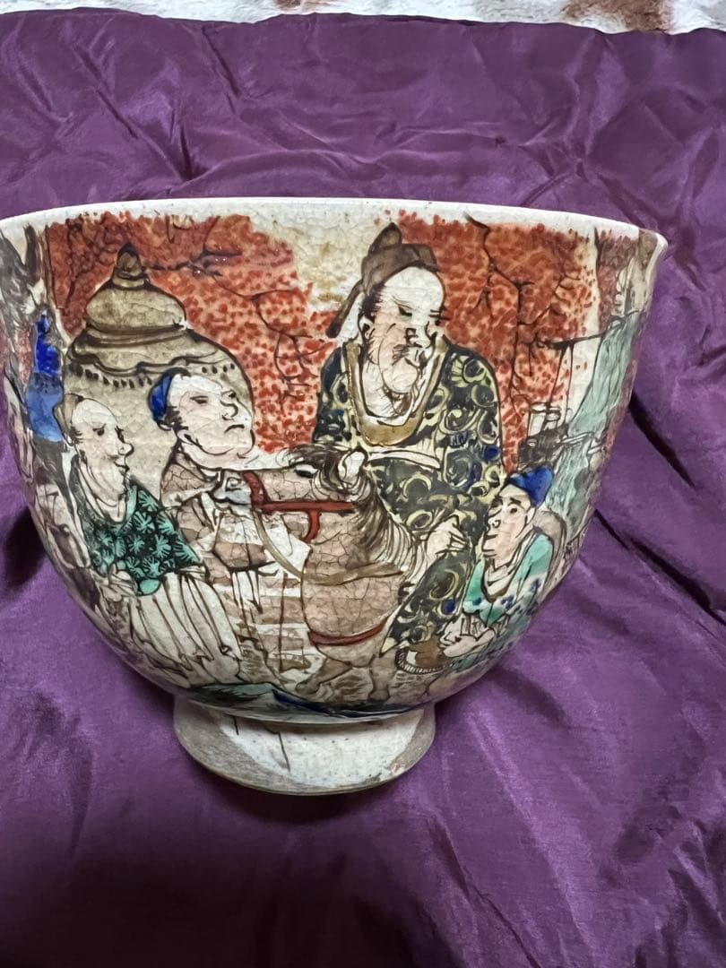 多彩な人物画の茶碗