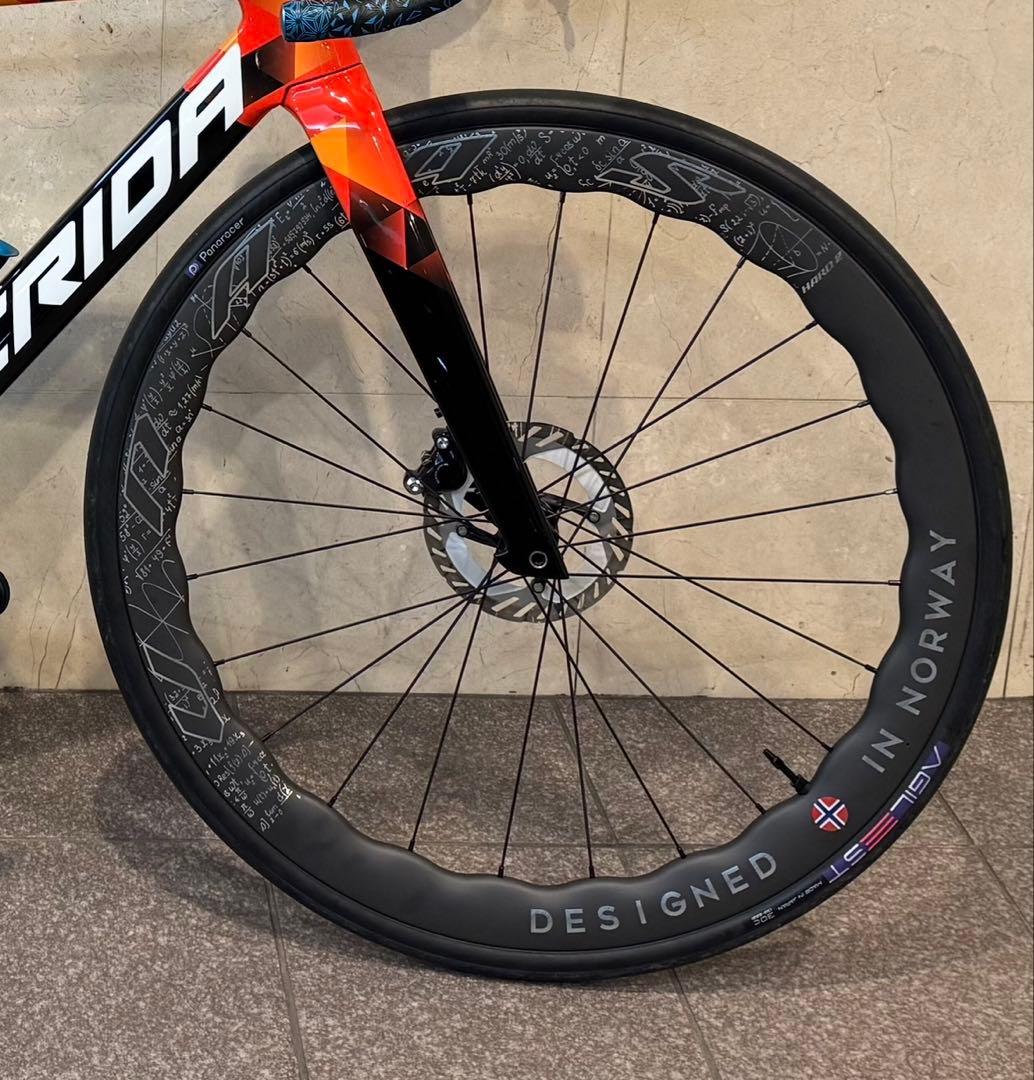 UNAAS HARD2 カーボンホイール