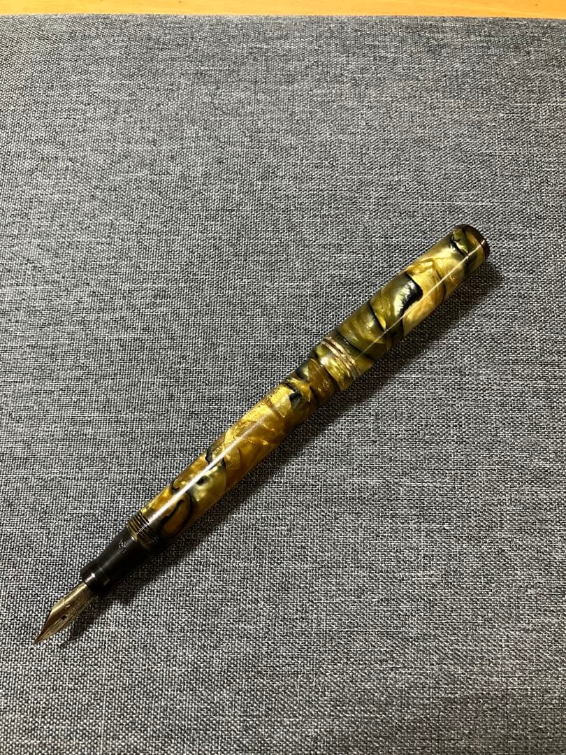 スワン万年筆　レバーレス　14K　（Swan Fountain Pen）