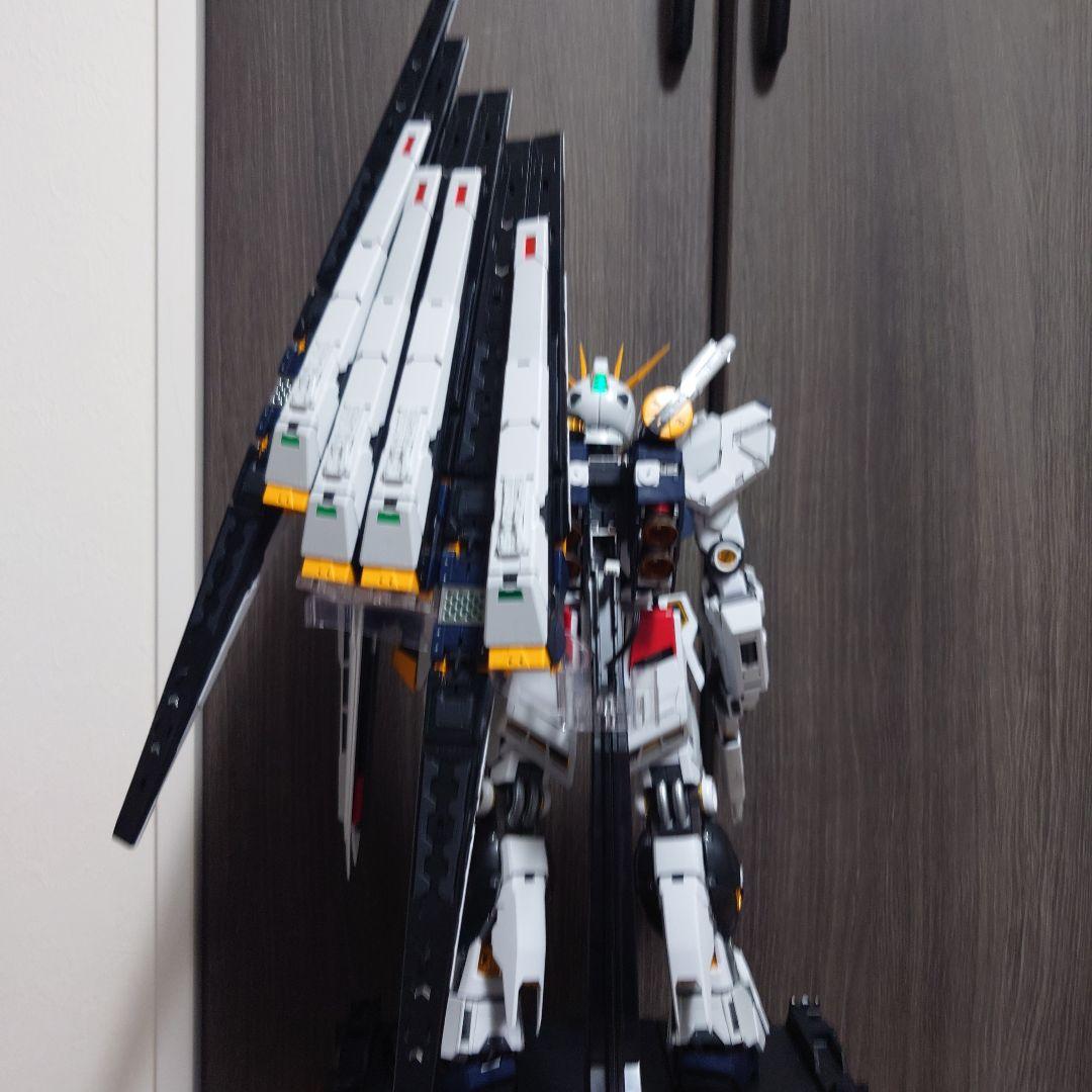 PG UNLEASHED 1/60 νガンダム　完成品　LED 組込み済