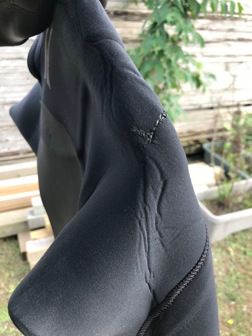 Hurleyハーレー✴︎フード付きセミドライ5-3mm✴︎FUSION✴︎L-XL程度