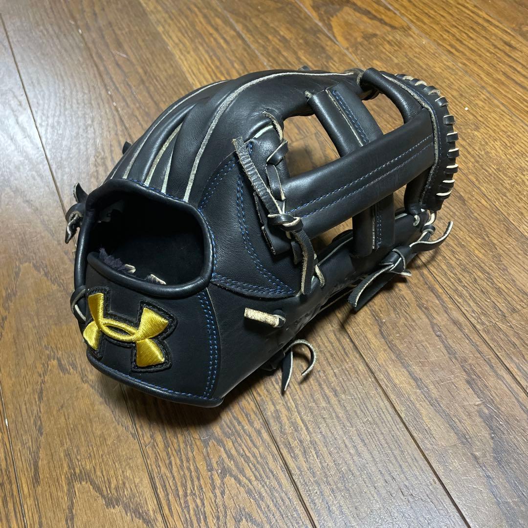 アンダーアーマー軟式　内野用グラブ