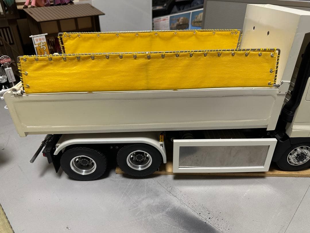 1/14 現行プロフィアダンプ　ギミック多数