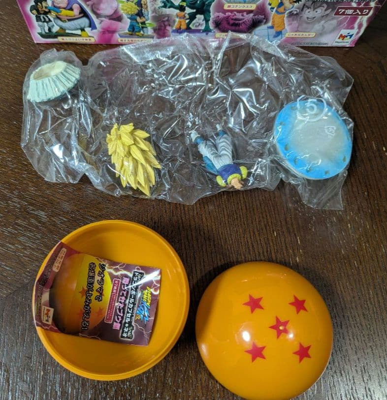 ☆中未開封☆ドラゴンボール　カプセルネオ　帰ってきたブウ編　フル彩色バージョン