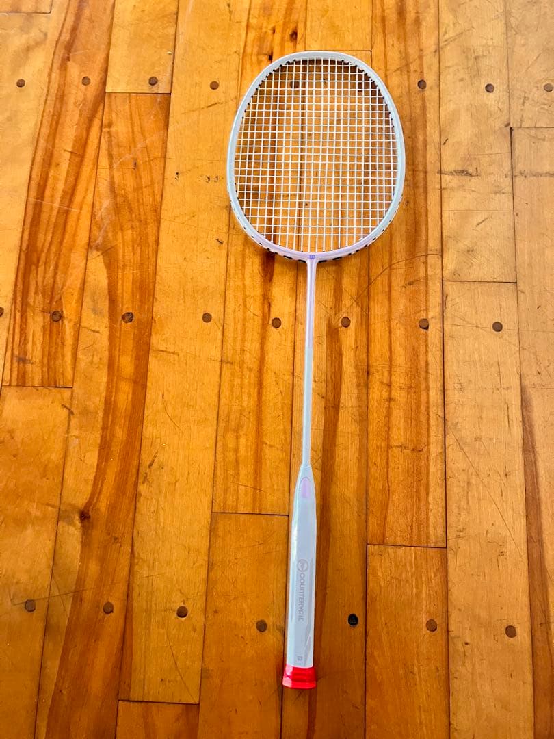 【値下げ可】Wilson Fierce バドミントンラケット、ホワイト