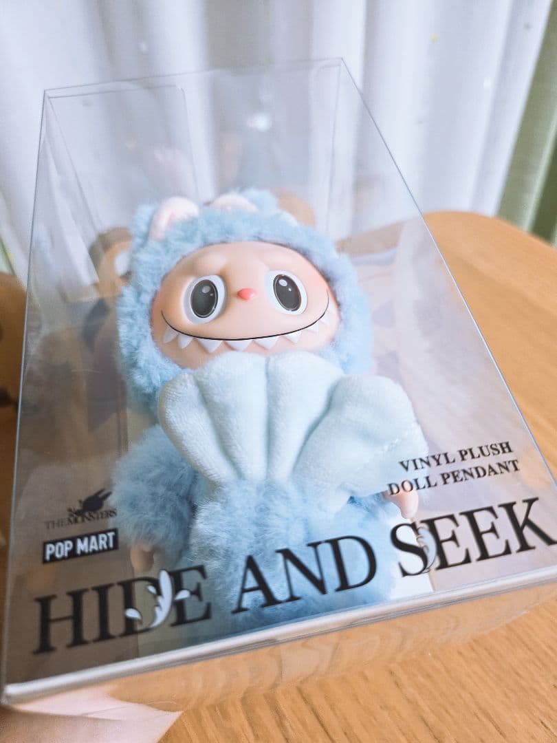 POPMART LABUBU シンガポール限定 HIDE AND SEEK ラブ