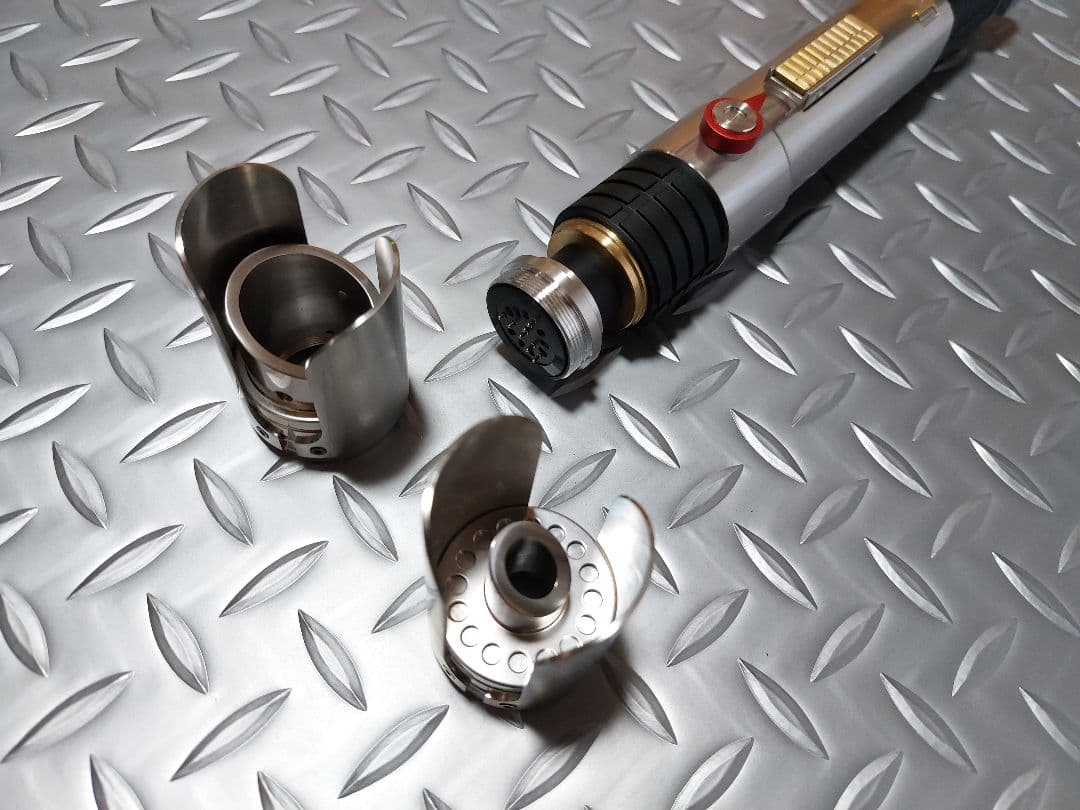 カスタムライトセーバー〈Sabine Wren Variant〉XENO3・新品