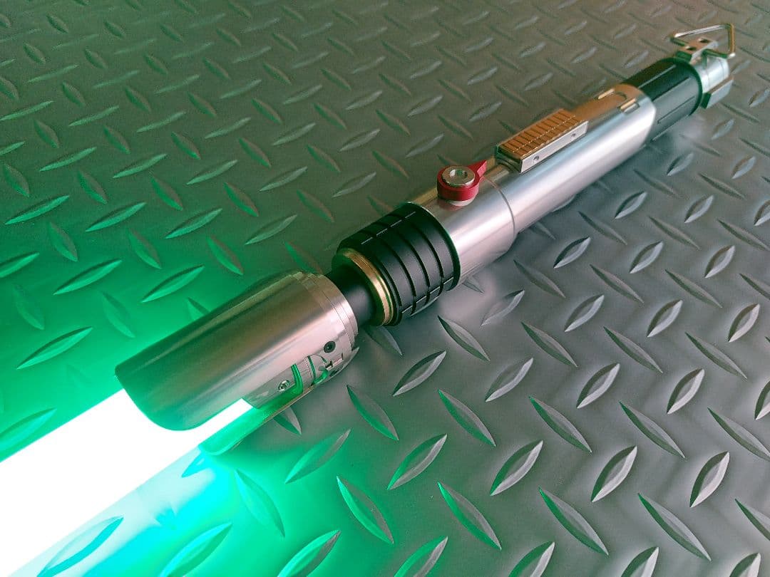 カスタムライトセーバー〈Sabine Wren Variant〉XENO3・新品