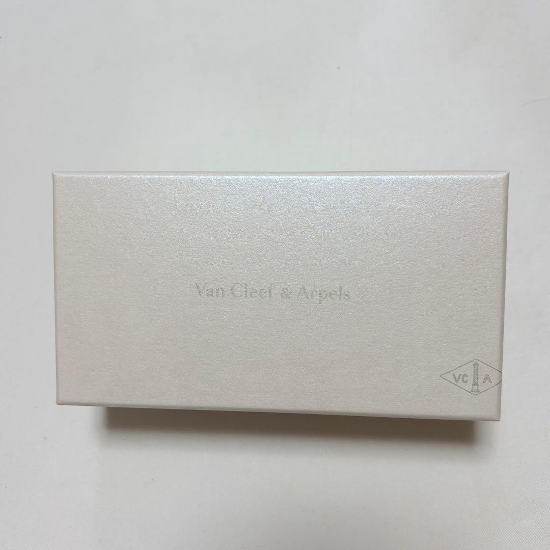 極美品　ヴァンクリーフ&アーぺル　ブレスレットケース　空箱　現行品