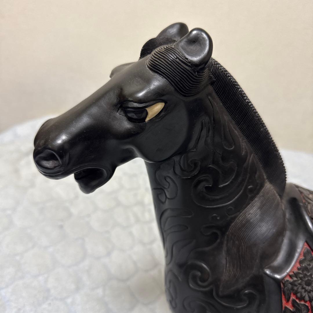 美品!堆朱堆黑馬細密彫刻縁起物置物唐物漆芸中国美術時代物古玩骨董品アンティーク