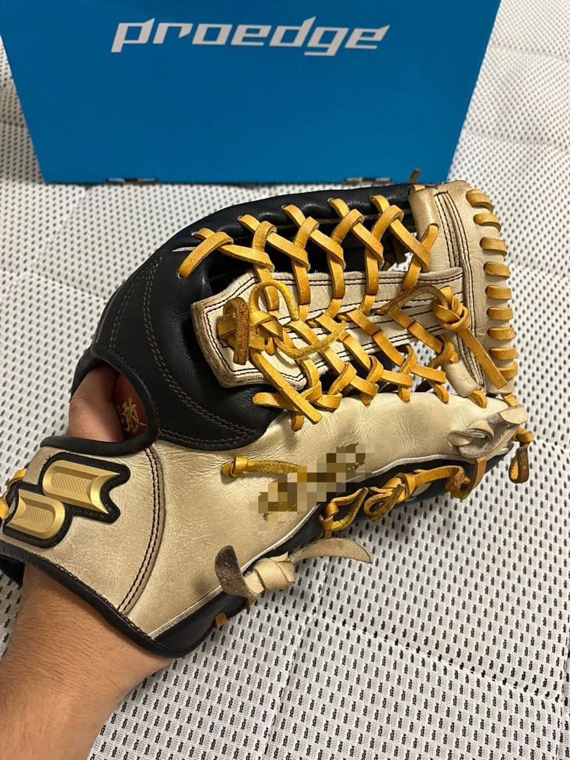 SSKプロエッジオーダー硬式外野手用　コユニ型付け