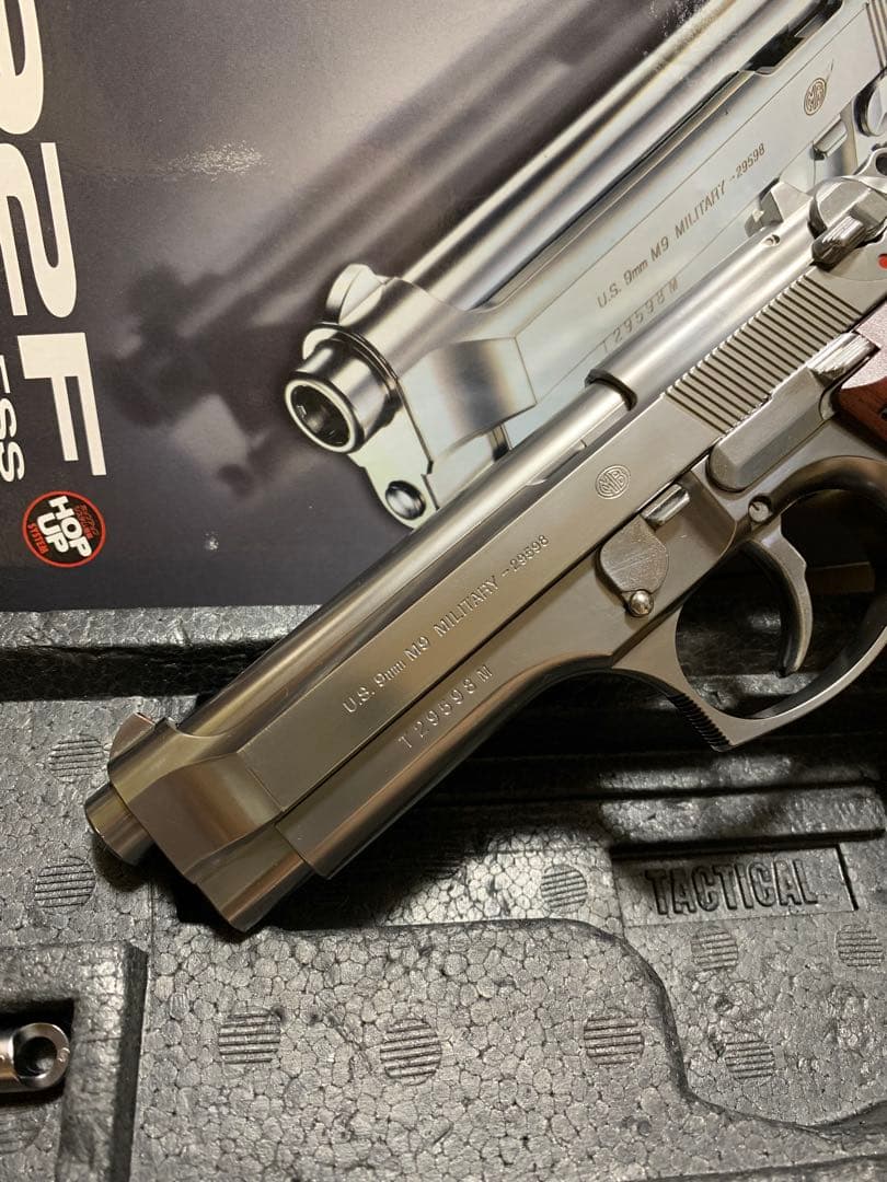 美品　東京マルイ ベレッタ M92F クロームステンレス　木目調グリップ