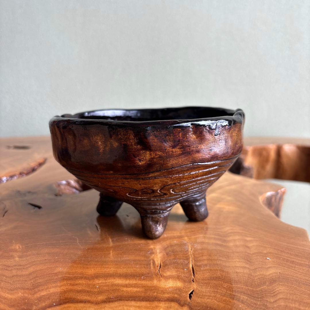 四足陶うるし茶碗 小崎陶仙造 美濃白川 昇龍窯 抹茶碗 茶道具 共箱（181t）