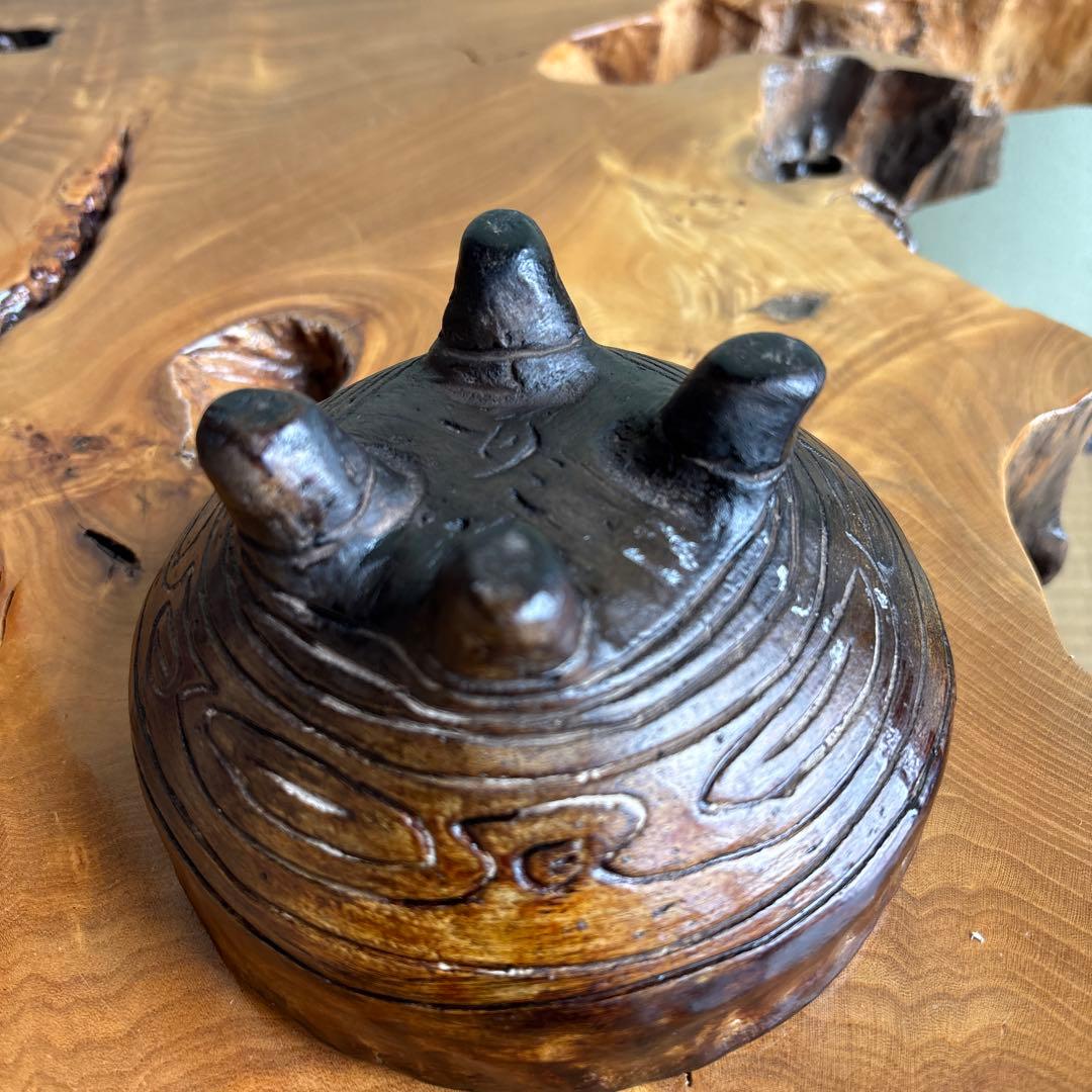 四足陶うるし茶碗 小崎陶仙造 美濃白川 昇龍窯 抹茶碗 茶道具 共箱（181t）