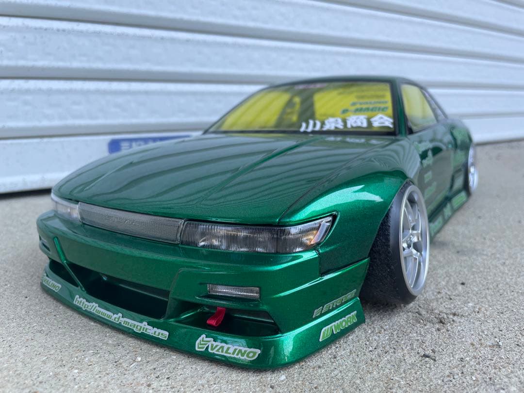 アディクション　スピリット玲 シルビアS13 塗装済ボディー