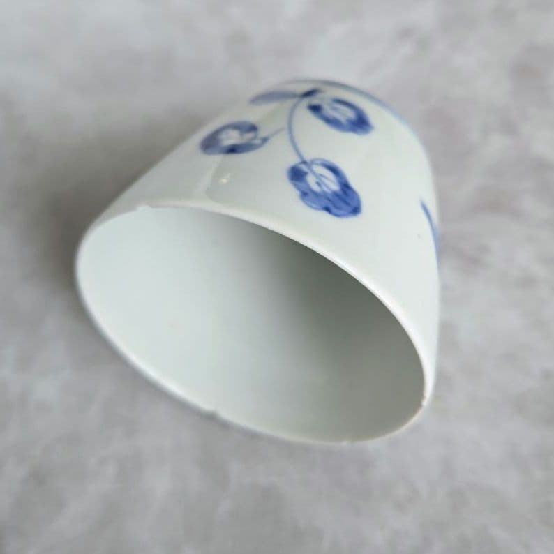 古伊万里　染付　猪口　向付　酸漿　アンティーク　骨董　覗き　江戸時代