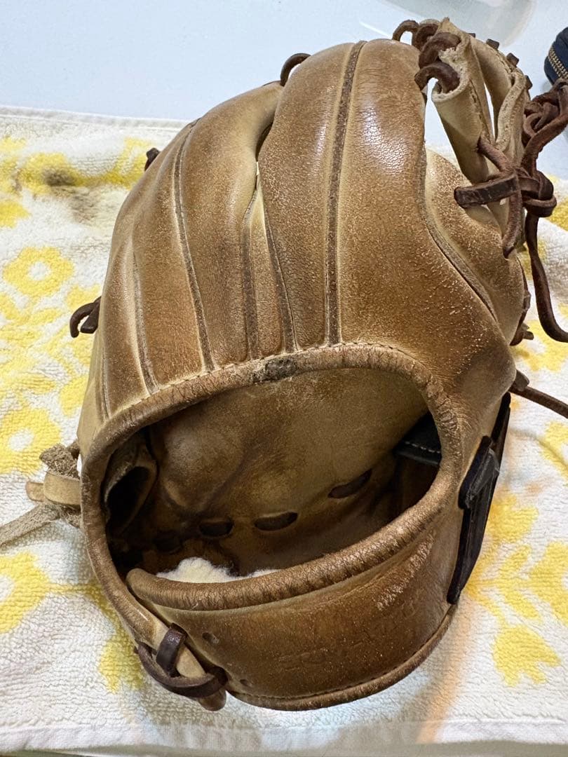 アトムズ　硬式用グローブ