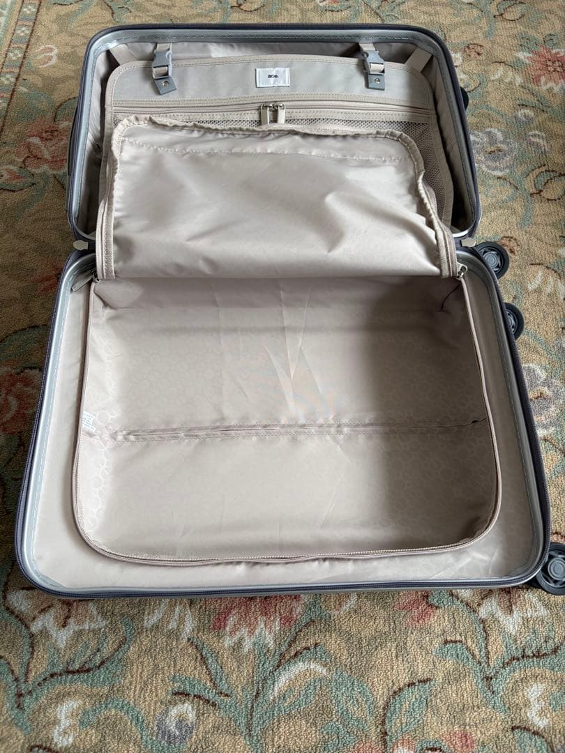 ace. エース パリセイド　スーツケース/キャリーケース　ホワイト