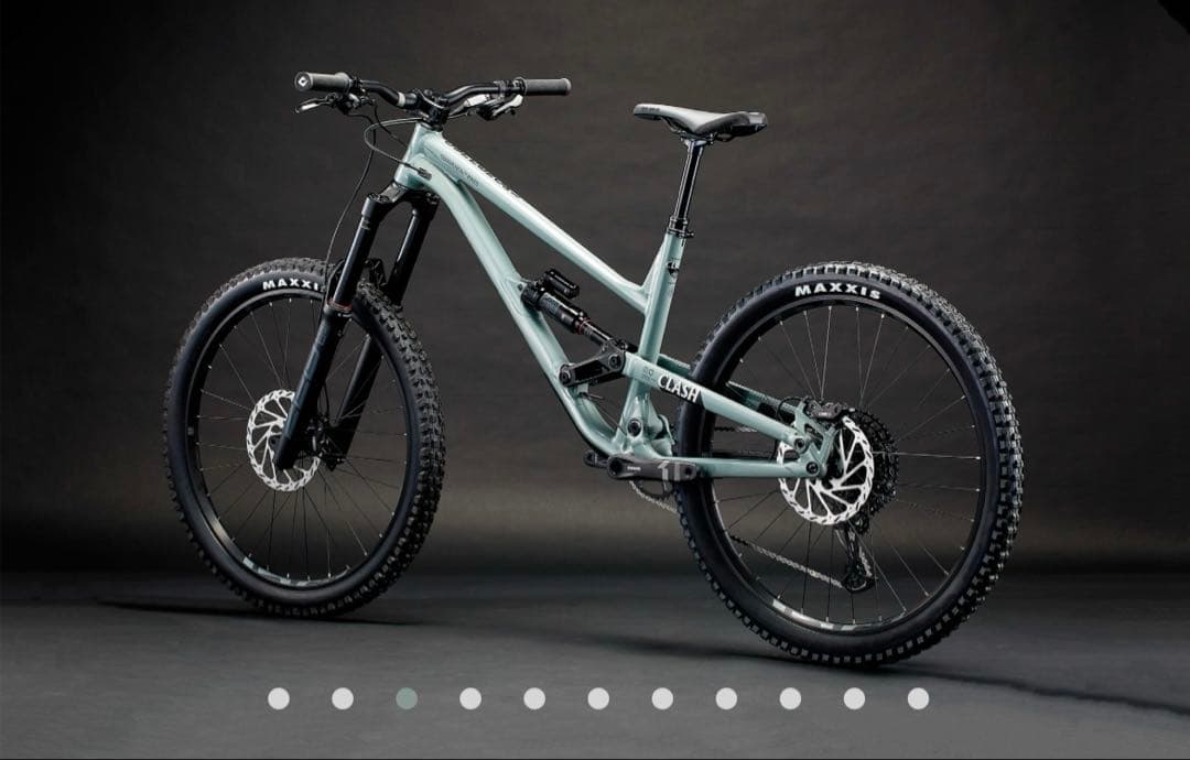 【新品同様】COMMENCAL CLASH RIDE 2025 パイライトグレー