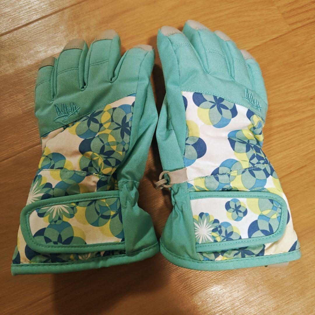 140cm スノボー　スキー　スノーウェア　宇宙柄　ミント色手袋グローブ