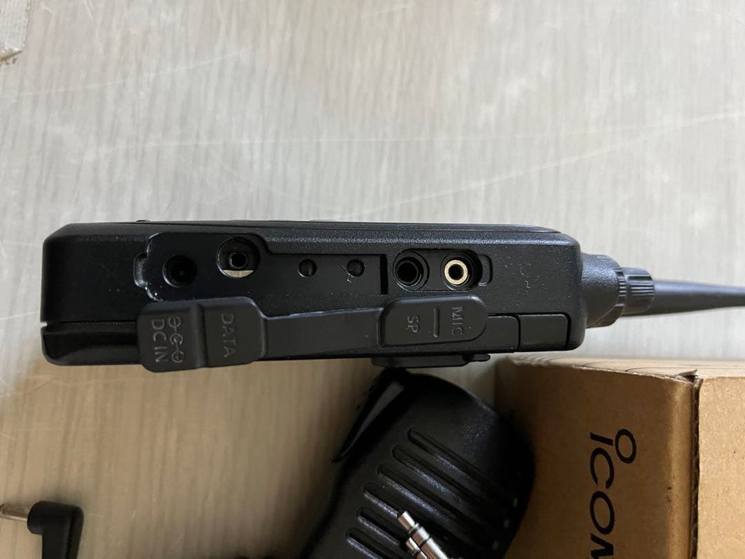 ICOM ID-51 PLUS トランシーバー