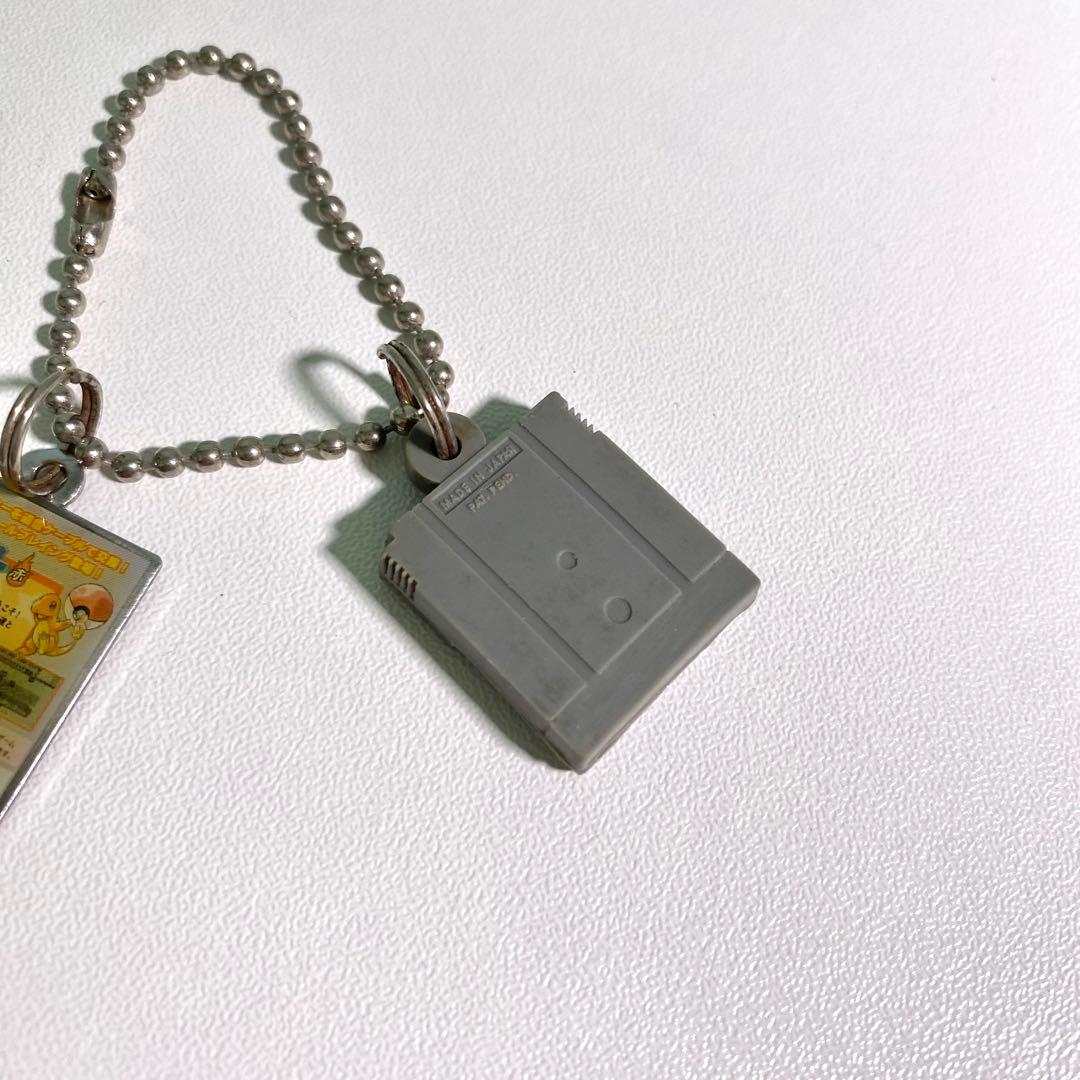 【希少】レア　ポケットモンスター　赤　パッケージ　ソフト　メタル　キーホルダー