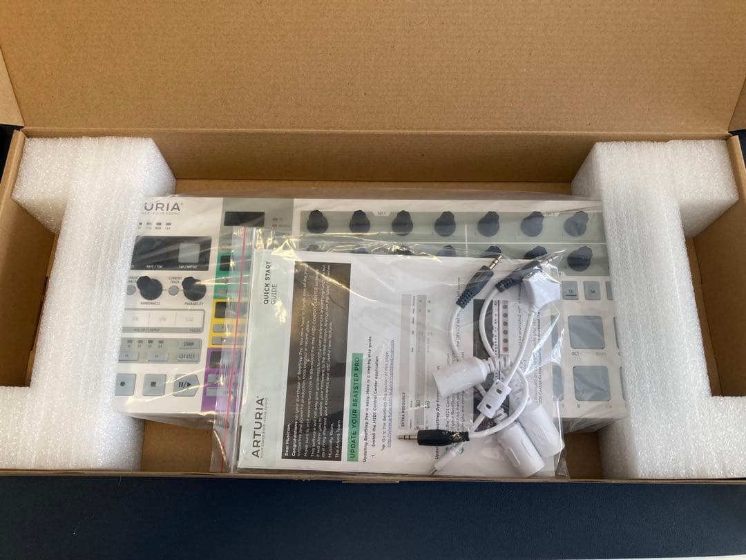 Arturia BEATSTEP PRO【MIDIコントローラー】