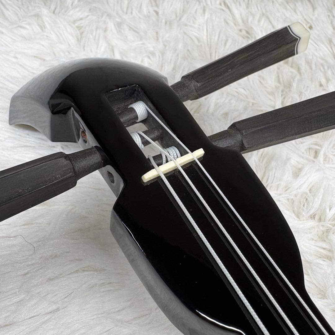 三線 沖縄 人工皮 民謡和楽器 付属品多数　ハードケース付き　蛇皮