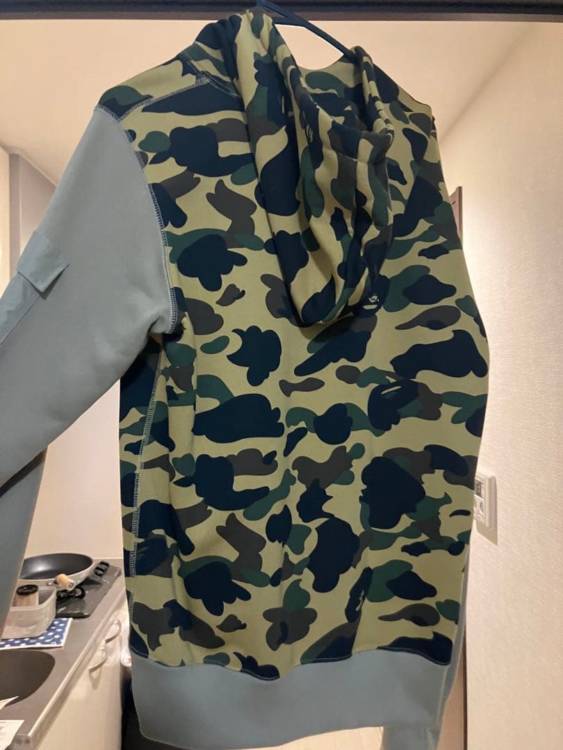 A BATHING APE 迷彩フード付きパーカー L
