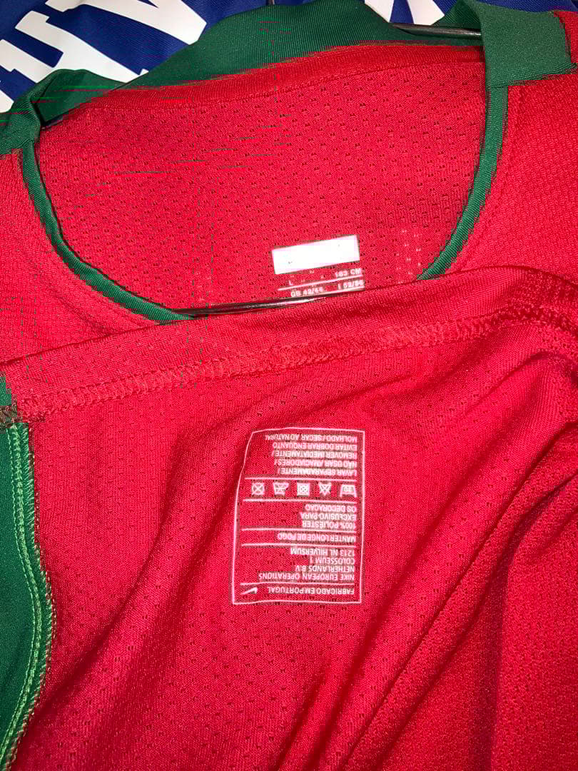 支給品ポルトガル代表ロナウド選手直筆サイン入りユニフォームvsブラジル代表