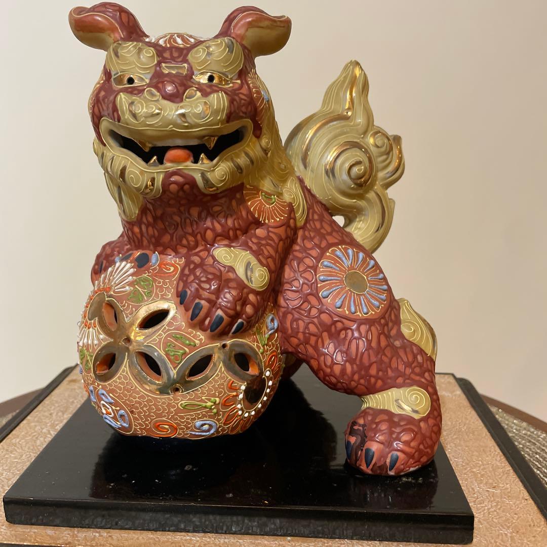 陶器製 獅子の像 ガラスケース入り